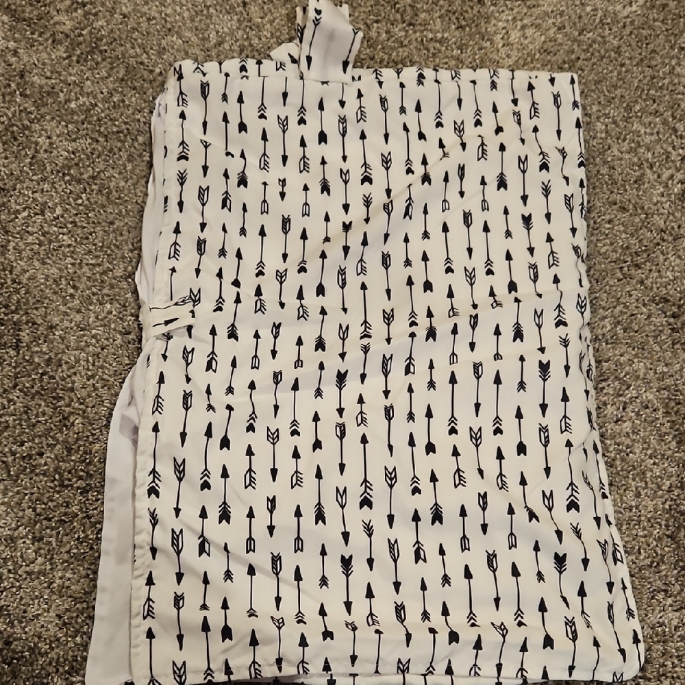 White and Black Arrow Print Fabric